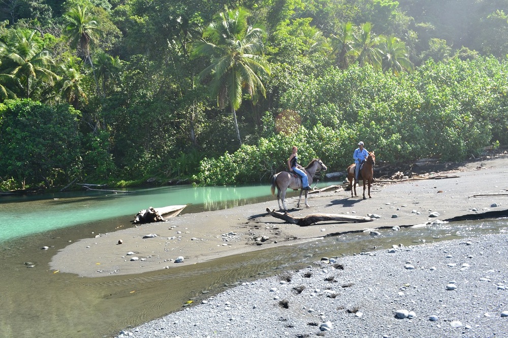 horseback-riding-costarica horseback-riding-costarica